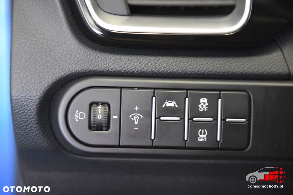 Kia Ceed - 33