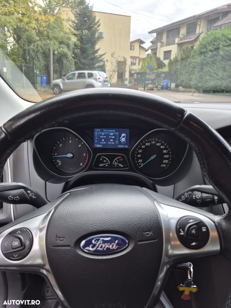 Ford Focus - 8