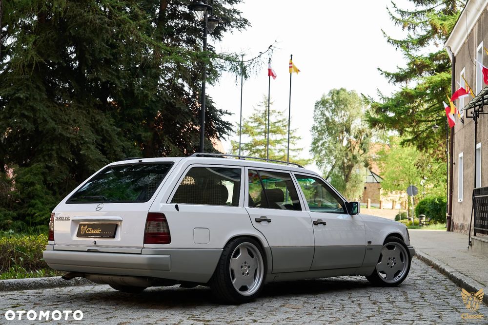 Mercedes-Benz Klasa E - 30