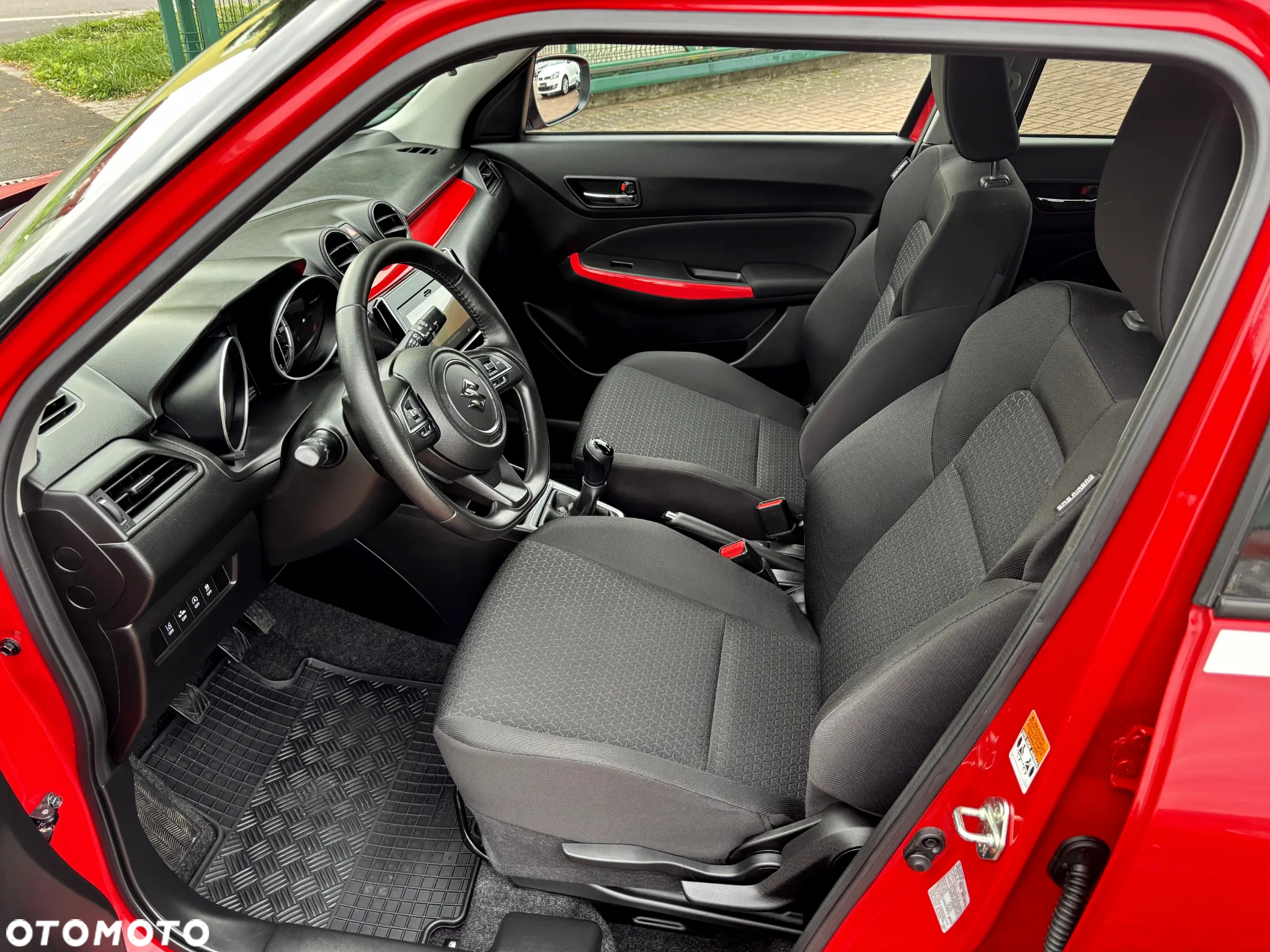 Suzuki Swift 1.2 Dualjet Hybrid Allgrip Comfort - 12