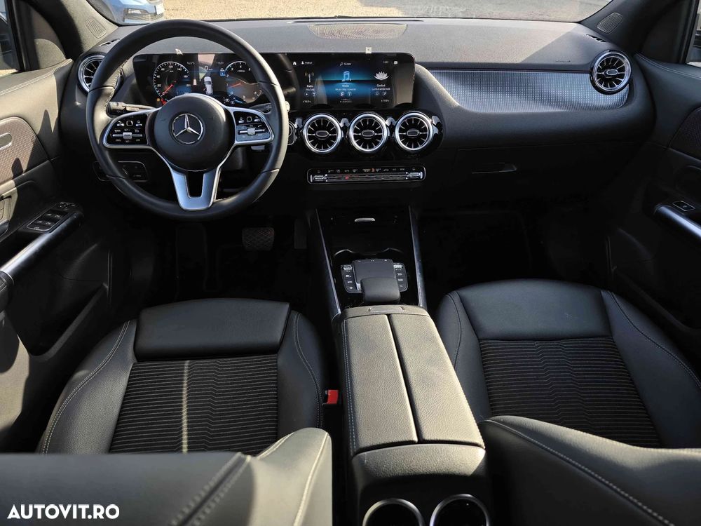 Mercedes-Benz GLA - 17