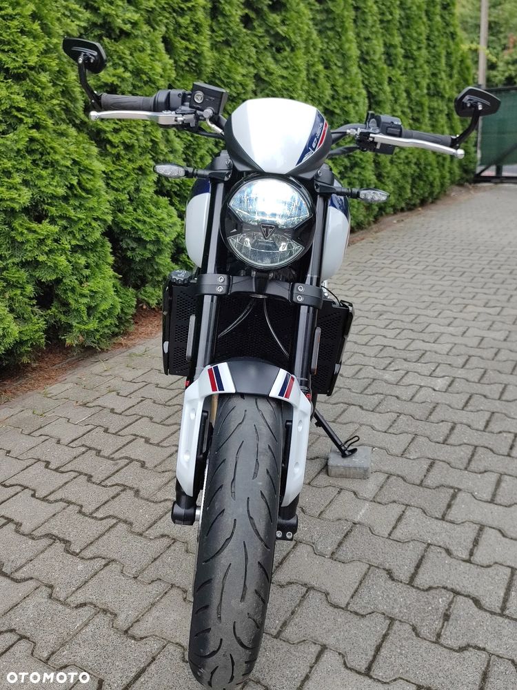 Triumph Trident - 5
