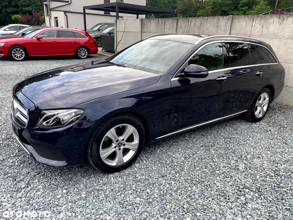 Mercedes-Benz Klasa E 220 d 4Matic 9G-TRONIC Avantgarde - 5