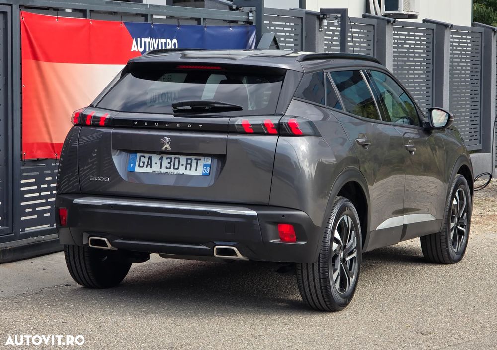 Peugeot 2008 PureTech 130 EAT8 GT Pack - 6