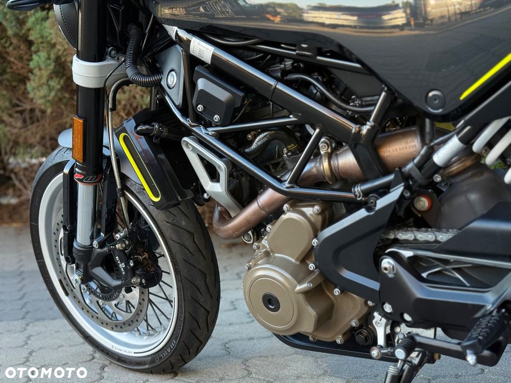 Husqvarna Svartpilen - 36