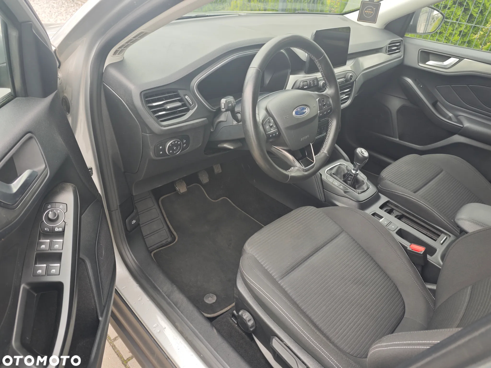 Ford Focus 1.0 EcoBoost mHEV Titanium - 14