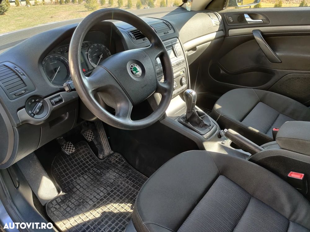 Skoda Octavia 2.0 TDI DPF Elegance - 9