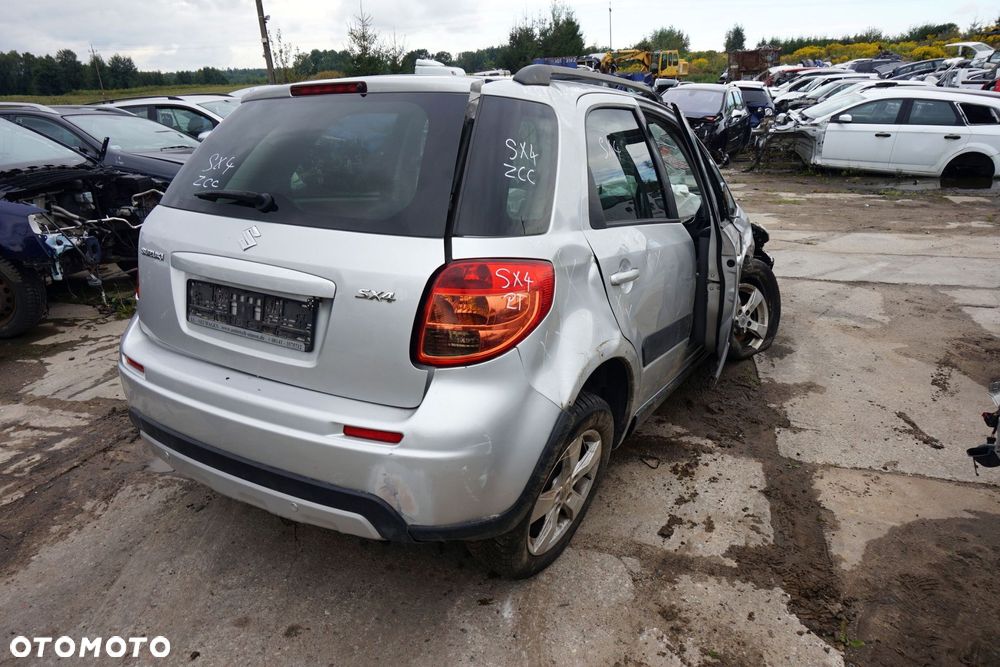 SUZUKI SX4 LIFT HB 2013 ZCC 2.0 DDIS D20AA 135KM 2WD SREBRNY na części - 5