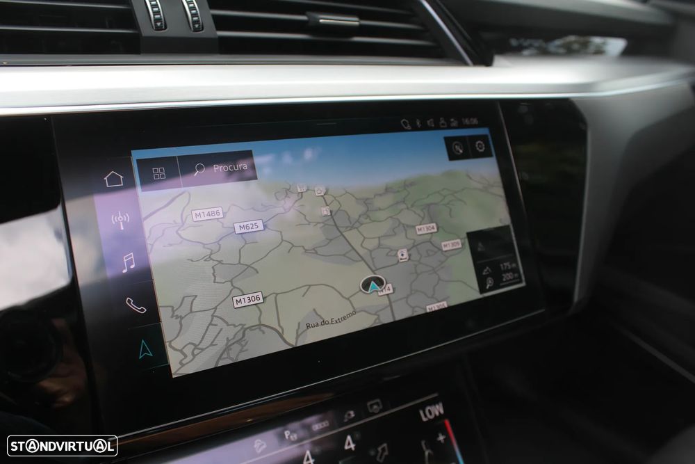 Audi e-tron 55 quattro S line - 19