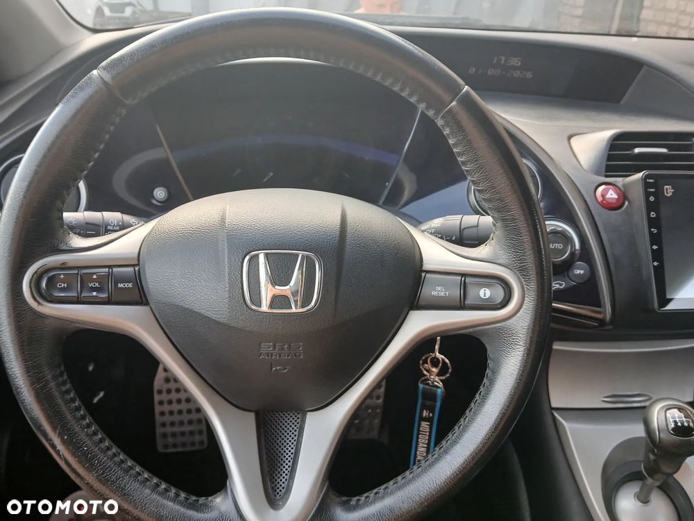 Honda Civic 1.4i-DSi - 11