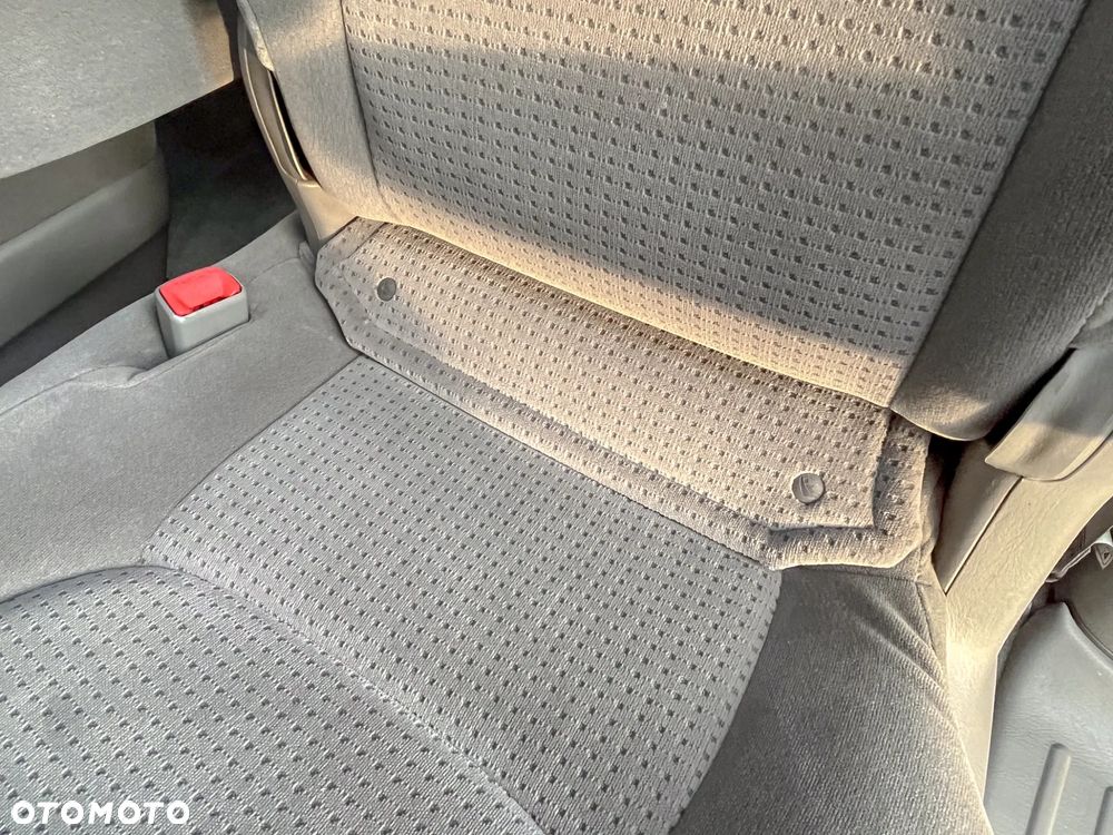 Toyota Sienna - 36