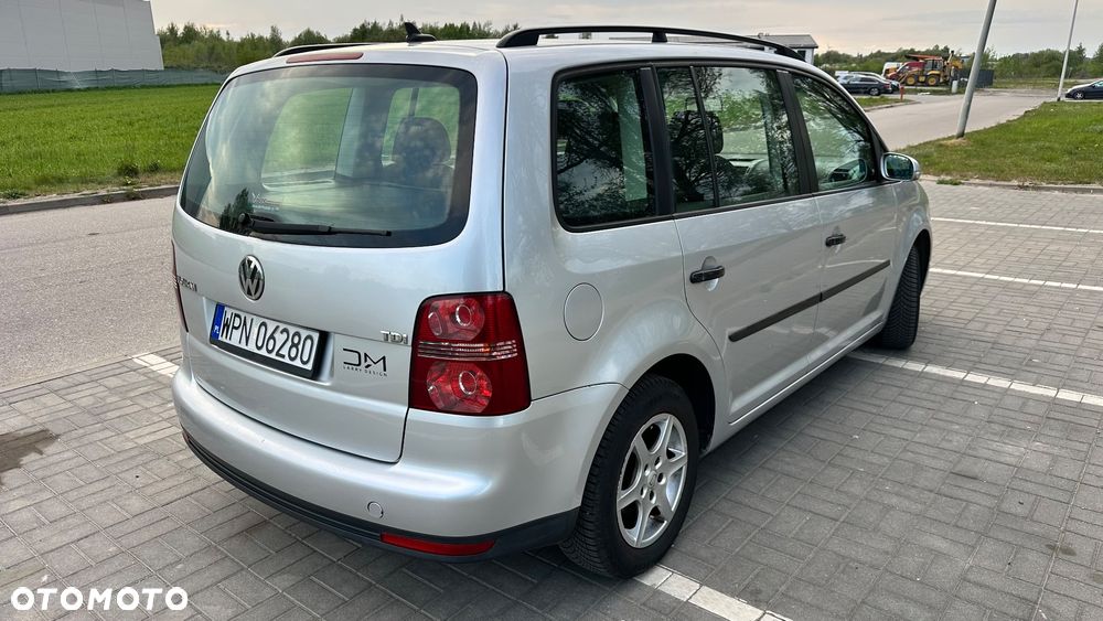 Volkswagen Touran 1.9 TDI Conceptline - 5