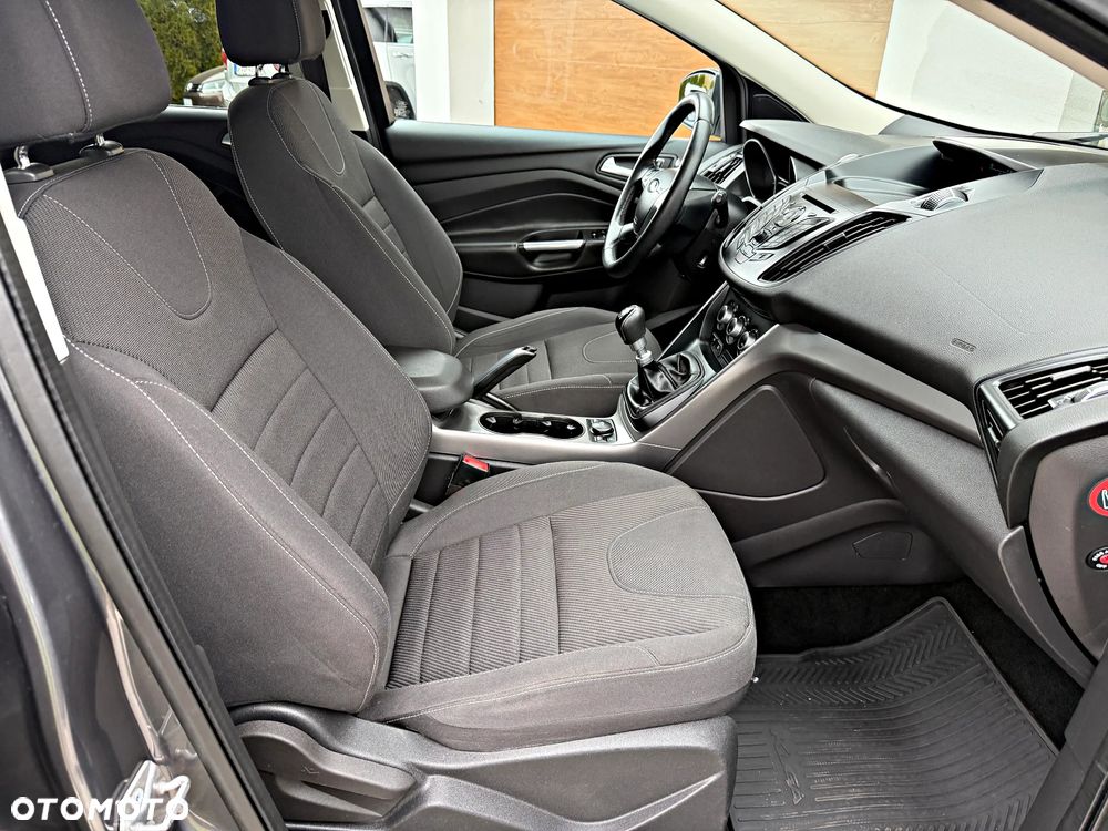 Ford Kuga 2.0 TDCi 2x4 Trend - 27