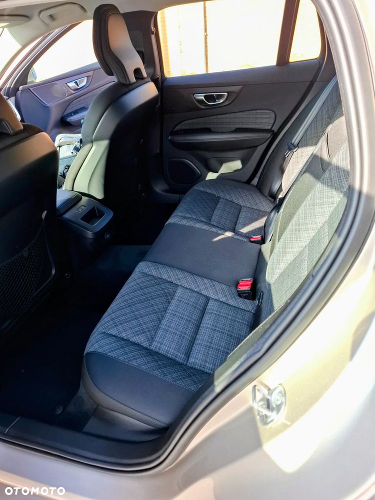 Volvo V60 B3 B Core - 15