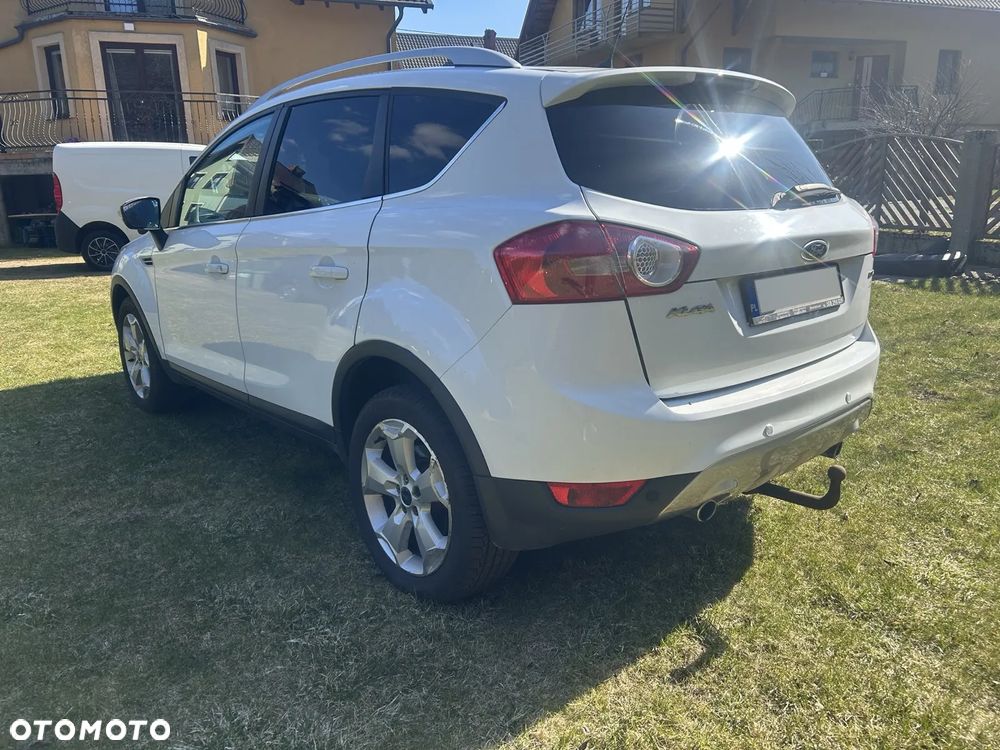 Ford Kuga 2.0 TDCi 4x4 Titanium - 4