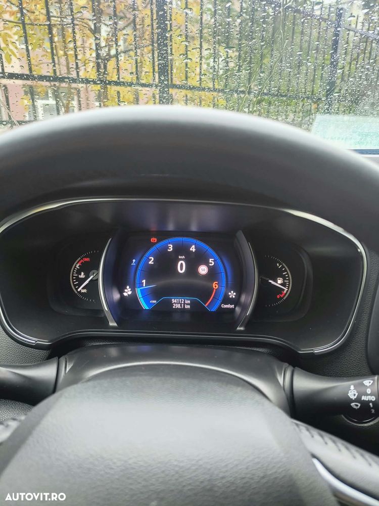 Renault Megane4 - 6