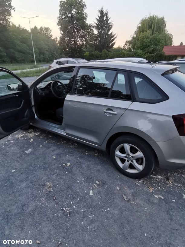 Skoda RAPID 1.0 TSI Active - 4