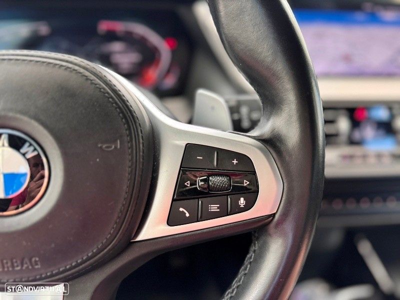 BMW 118 d Pack Desportivo M - 26