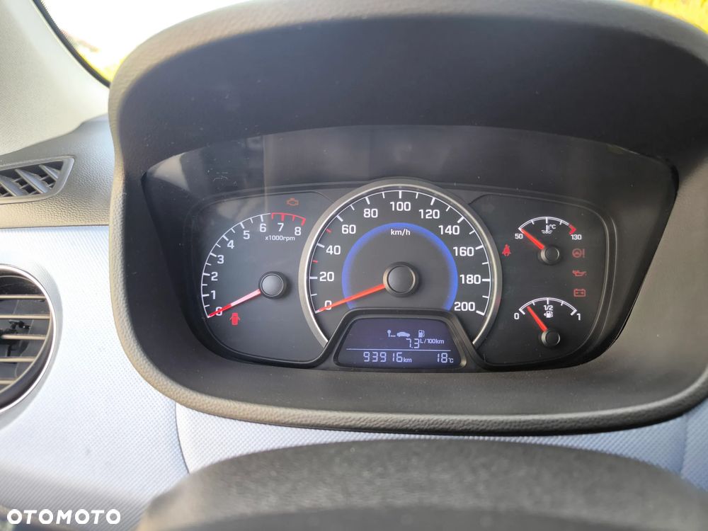 Hyundai i10 - 11