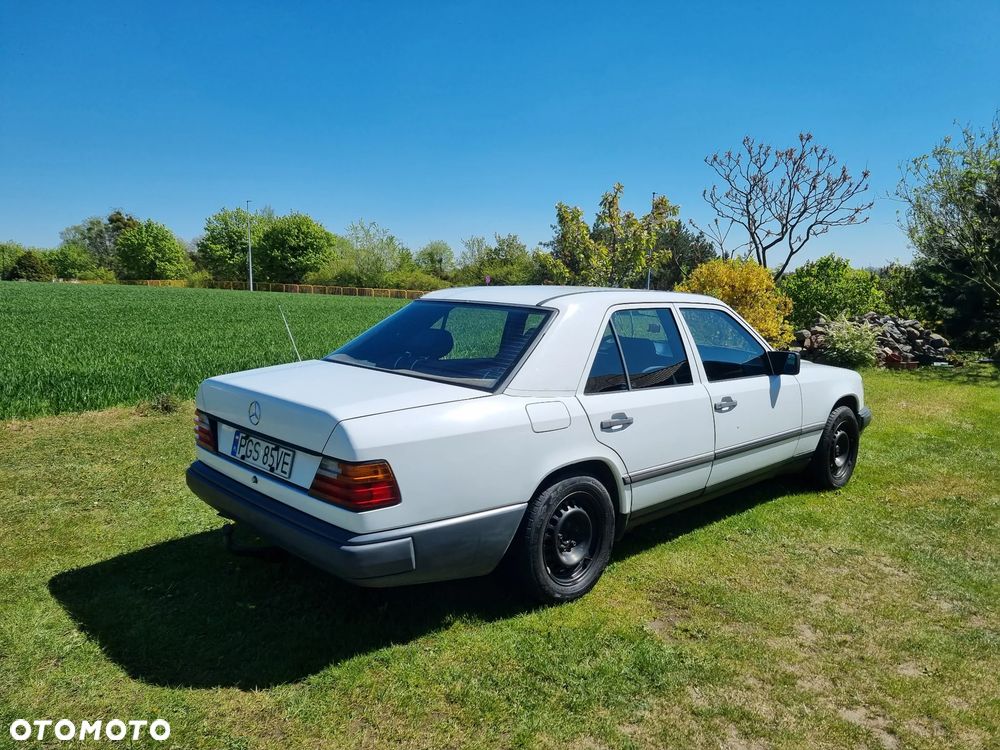 Mercedes-Benz W124 (1984-1993) - 4