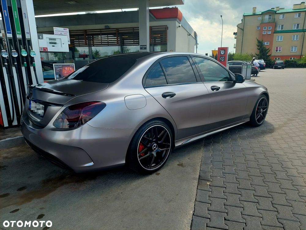 Mercedes-Benz Klasa C 300 7G-TRONIC AMG Line - 15