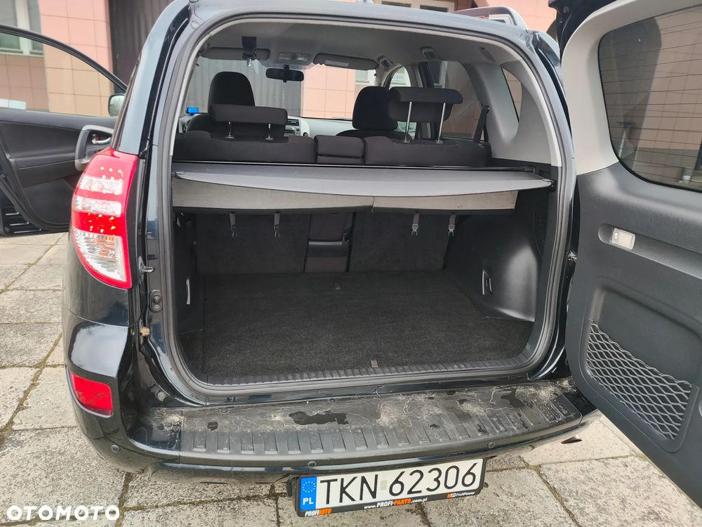 Toyota RAV4 2.0 VVT-i 2010 - 12