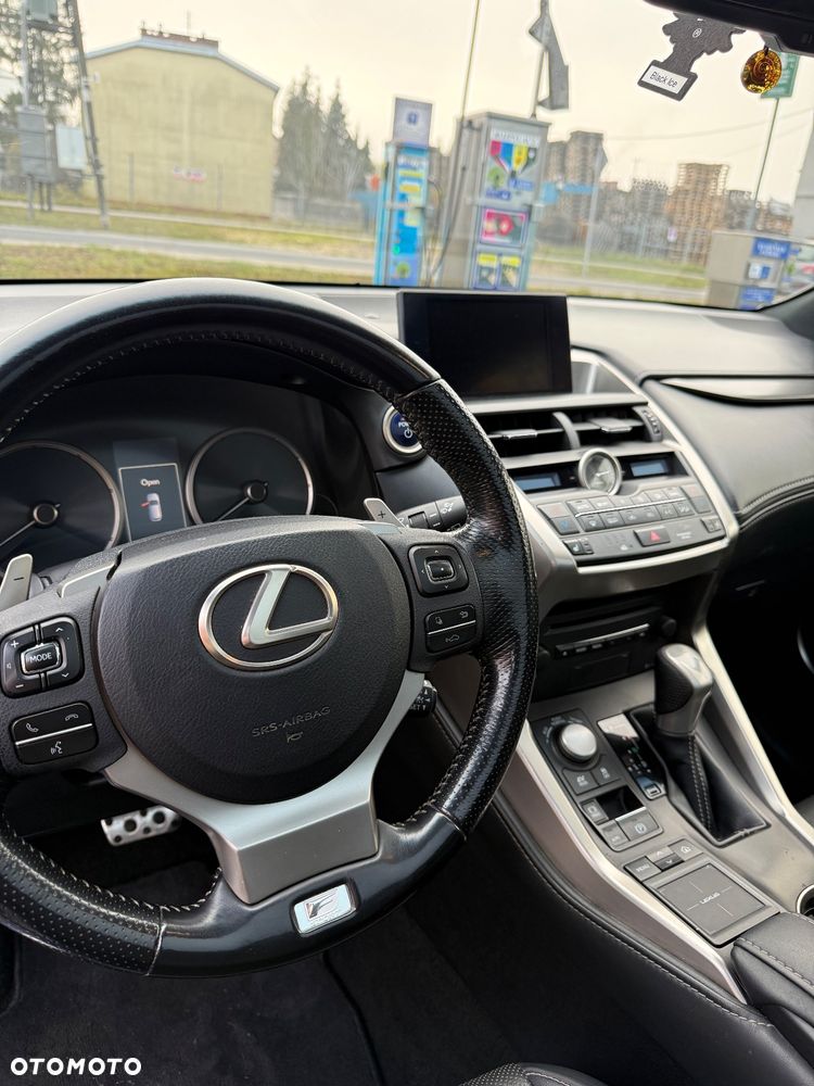 Lexus NX 300h F Sport AWD - 29