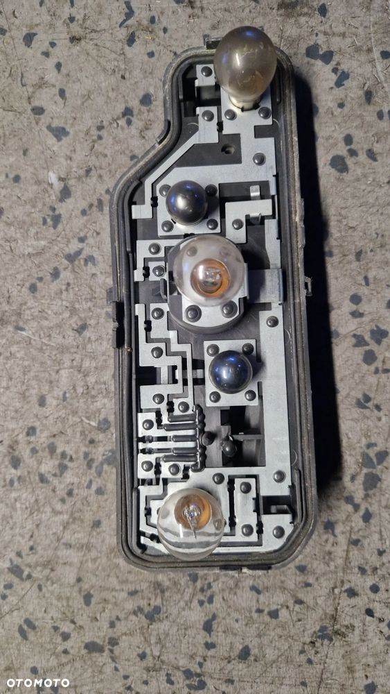 PEUGEOT 307 SW LIFT WKŁAD LAMPY TYŁ LEWY - 1