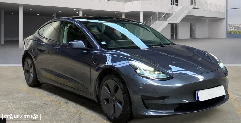 Tesla Model 3 RWD - 1