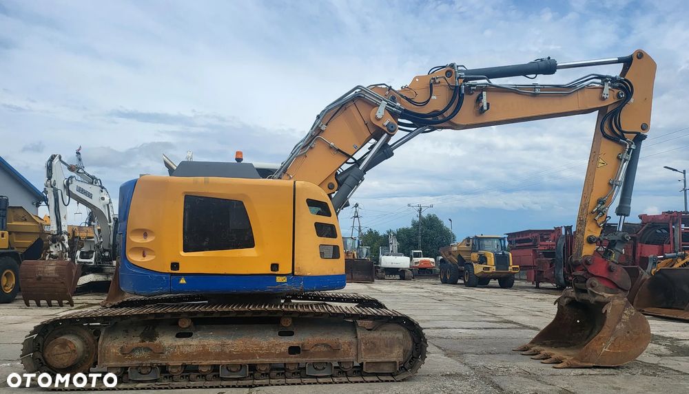 Liebherr R926 Compact - 8