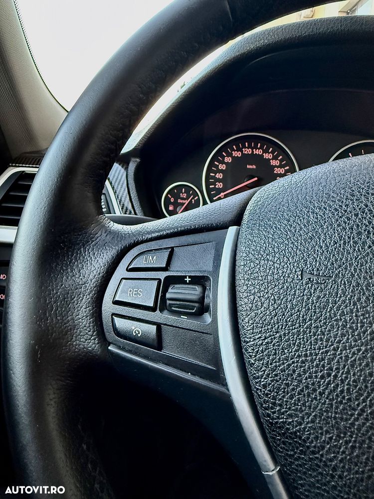 BMW Seria 3 - 22