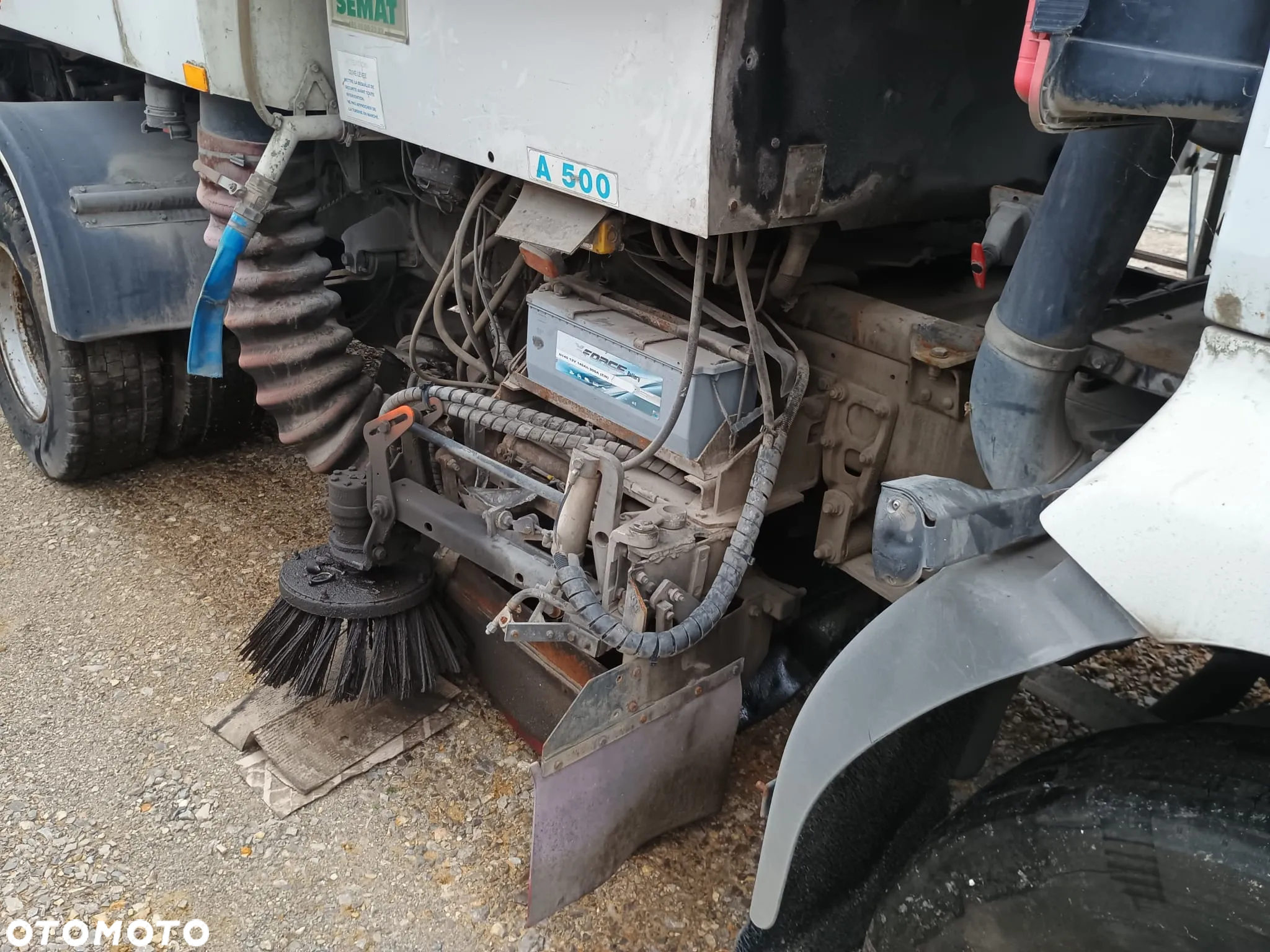 Renault MIDLUM - 13