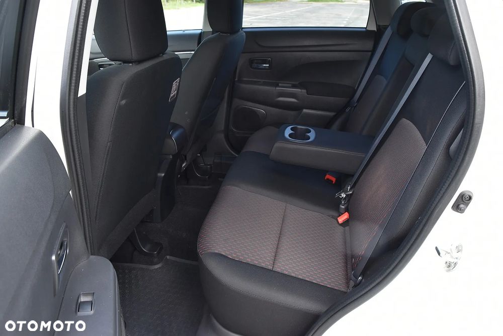 Mitsubishi ASX 1.6 Active - 14
