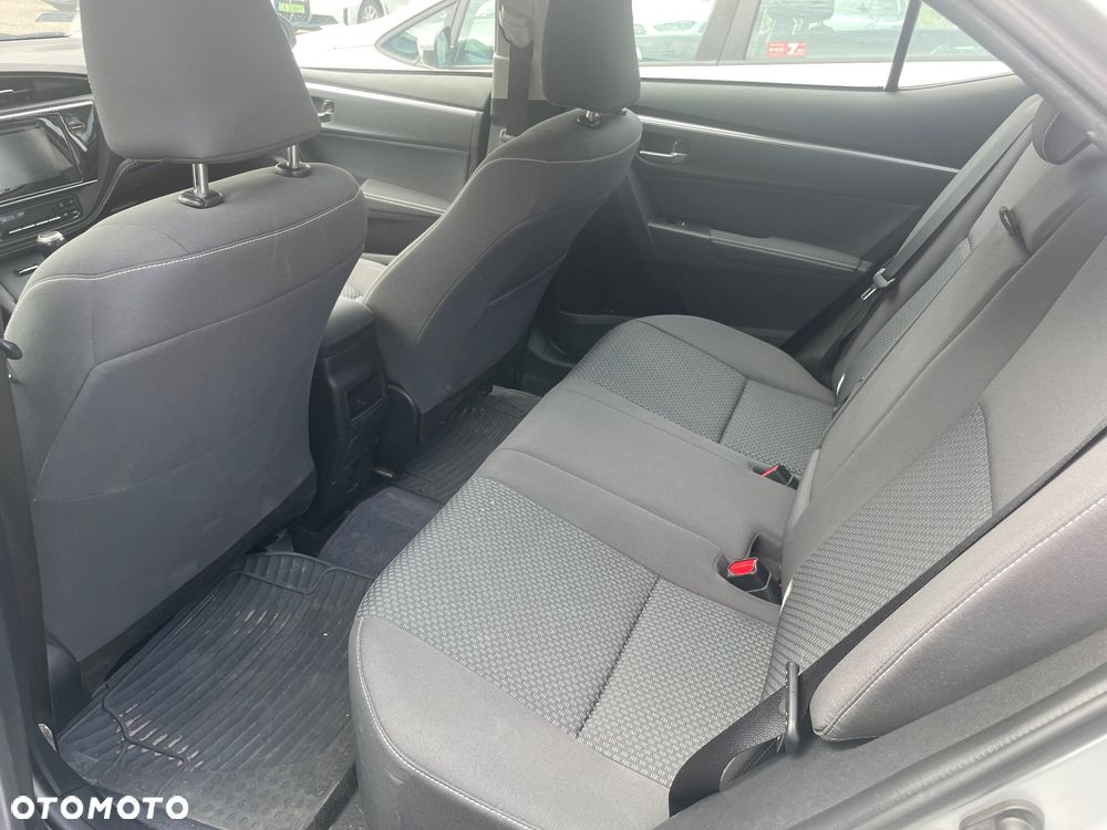Toyota Corolla 1.6 Active - 13