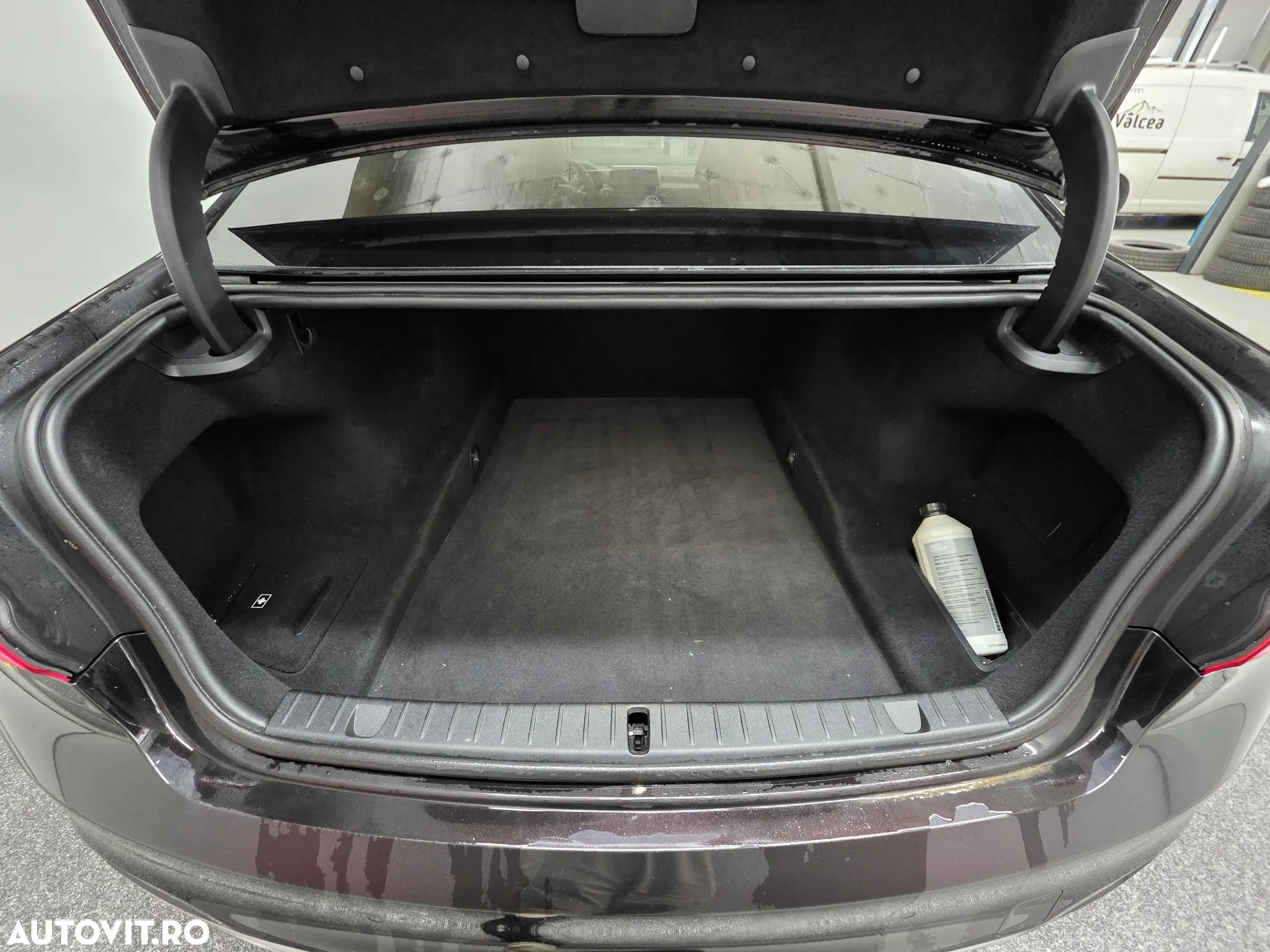 BMW Seria 7 730Ld xDrive - 28