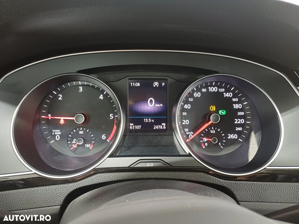 Volkswagen Passat Variant 2.0 TDI DSG Highline - 14