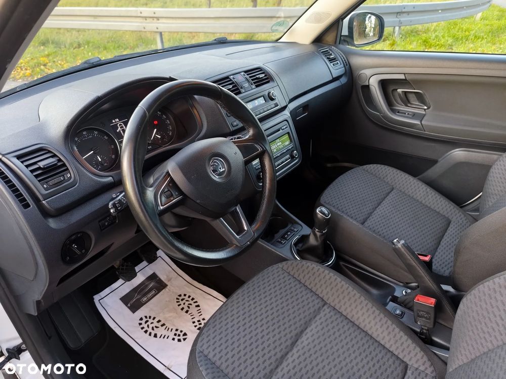 Skoda Fabia 1.2 HTP STYLE Edition - 6