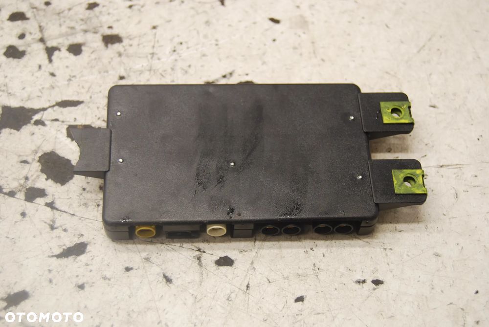 WZMACNIACZ ANTENY 7L6035530B VW TOUAREG I AUDI PORSCHE - 2