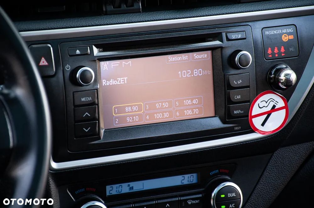 Toyota Auris 2.0 D-4D Executive - 36