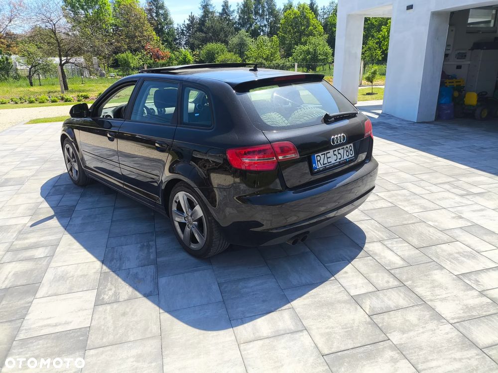 Audi A3 Sportback 2.0 TDI Ambition - 4