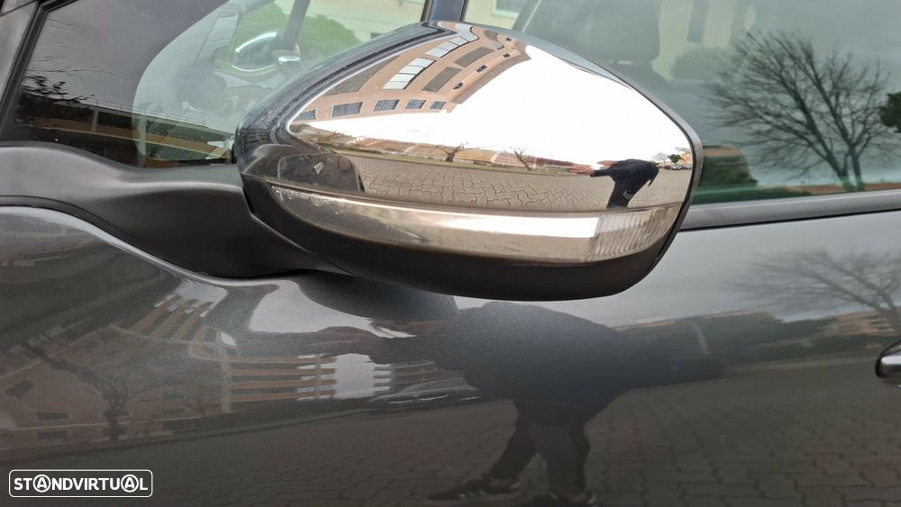 Peugeot 208 1.2 PureTech Active - 10