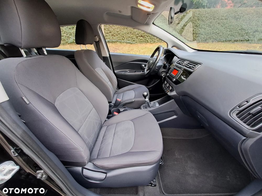 Kia Rio - 18