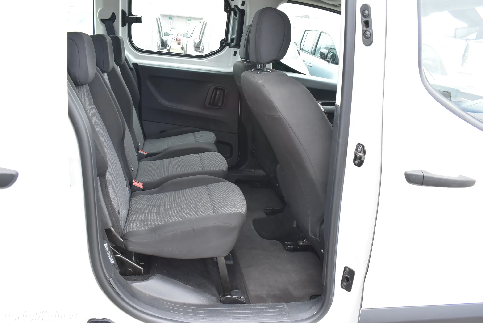 Toyota Proace City Verso 1.5 D-4D Business - 16