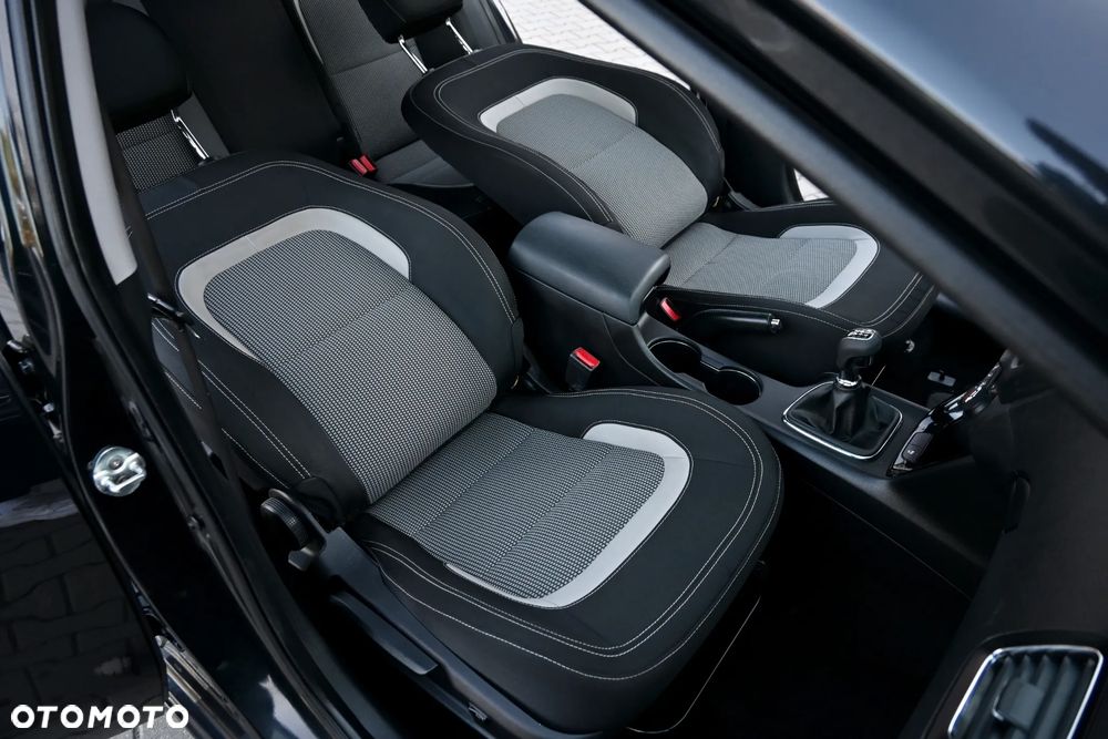Kia Ceed 1.6 GDI ISG Spirit - 30