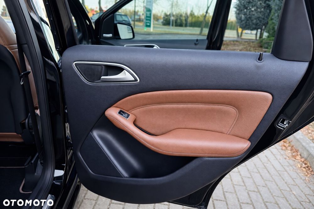 Mercedes-Benz Klasa B 180 CDI (BlueEFFICIENCY) - 28