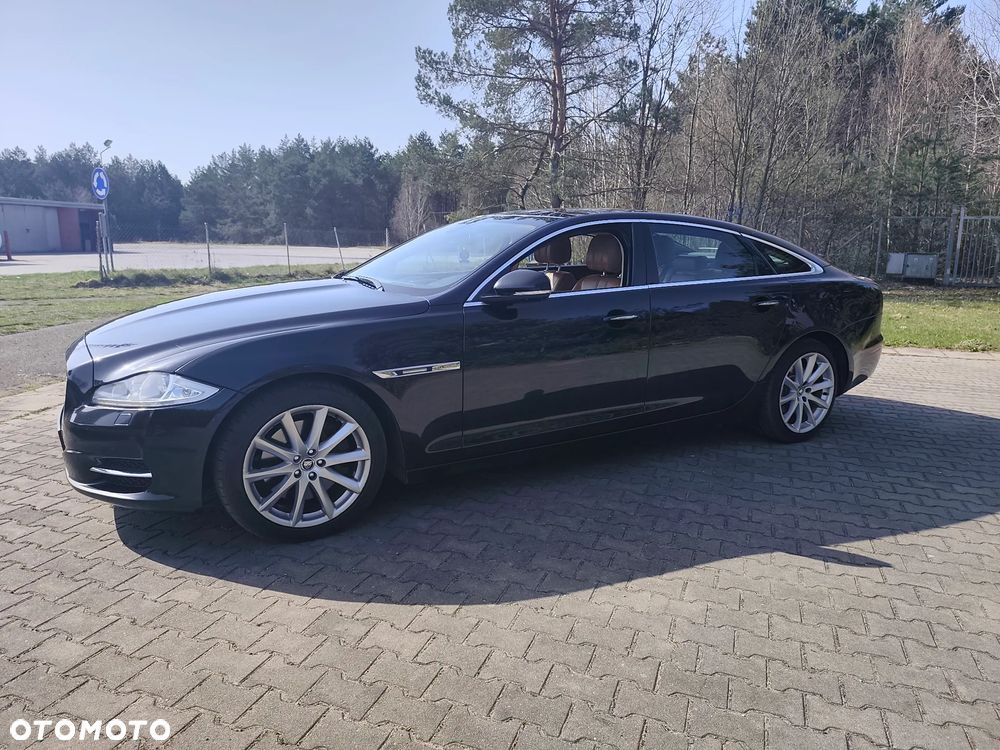 Jaguar XJ 3.0 D V6 LWB Portfolio - 3