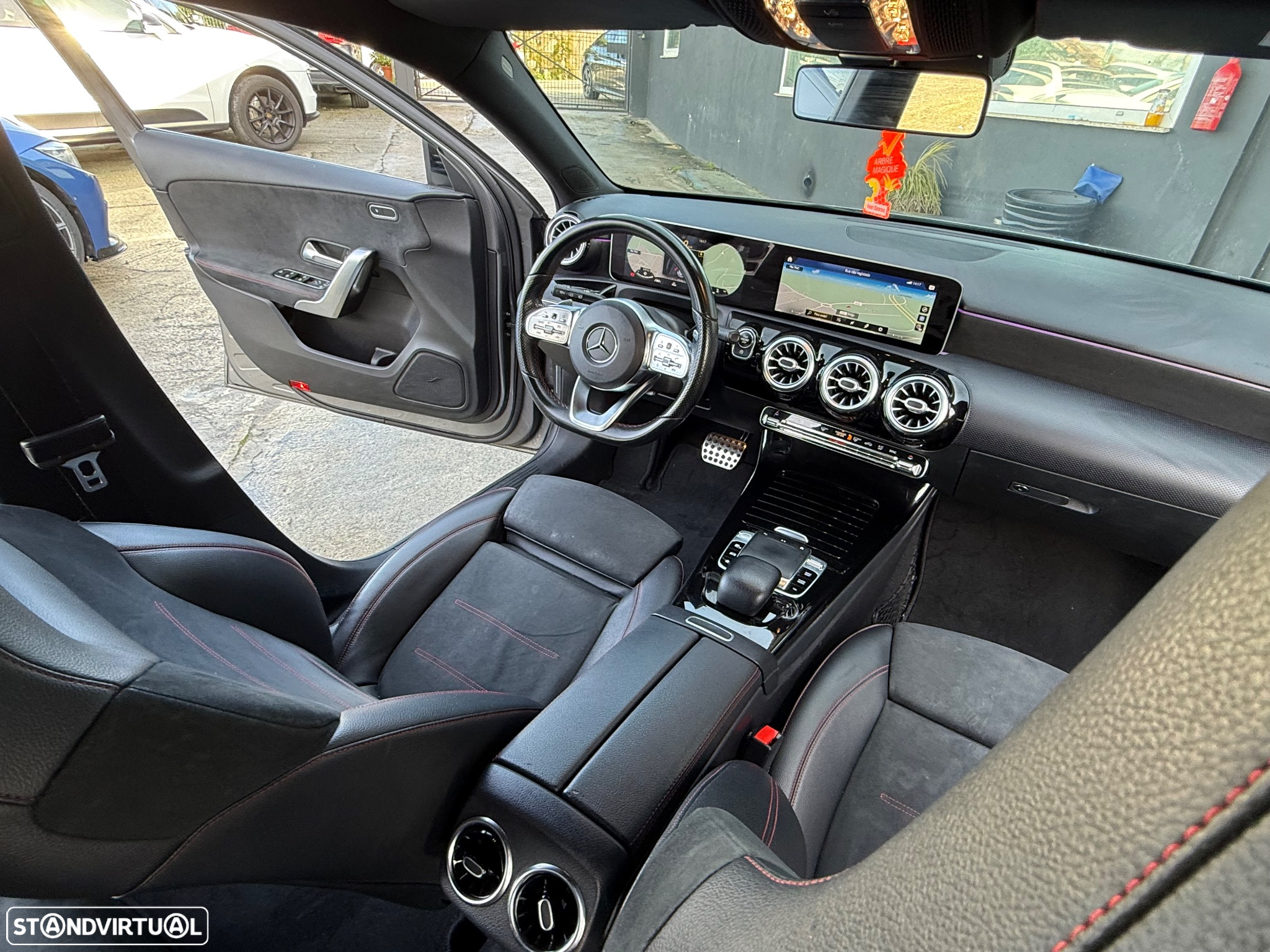 Mercedes-Benz A 180 d AMG Line Aut. - 30