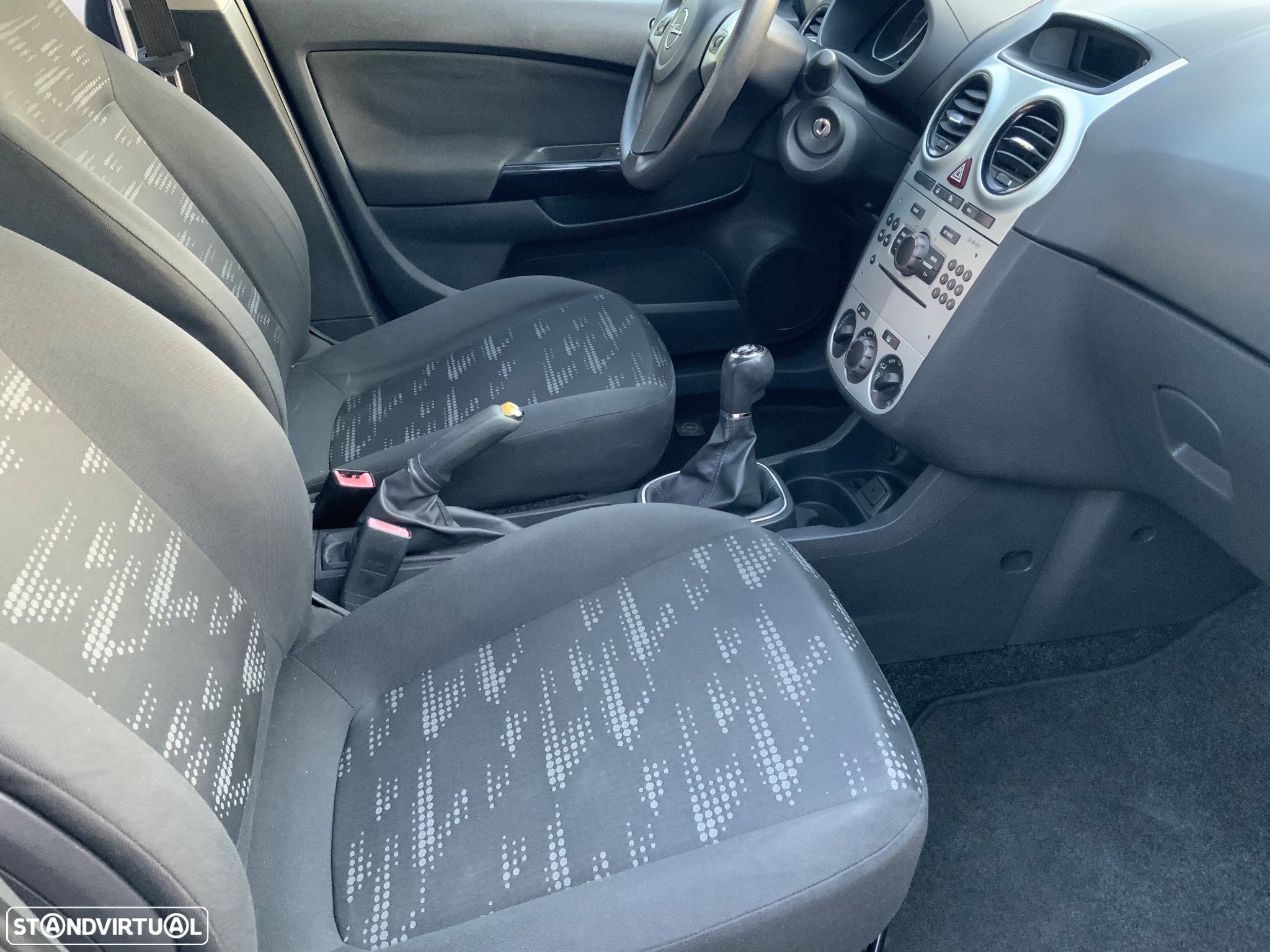 Opel Corsa 1.2 Enjoy - 16