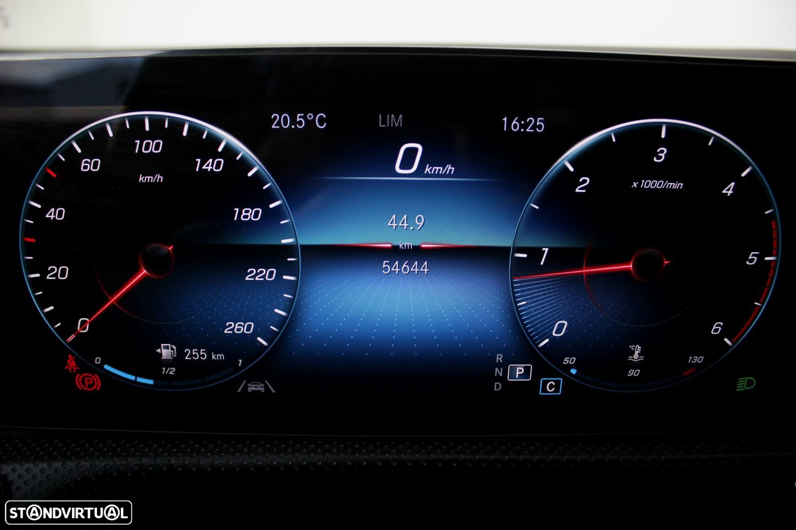 Mercedes-Benz CLA 180 d Shooting Brake AMG Line Aut. - 22