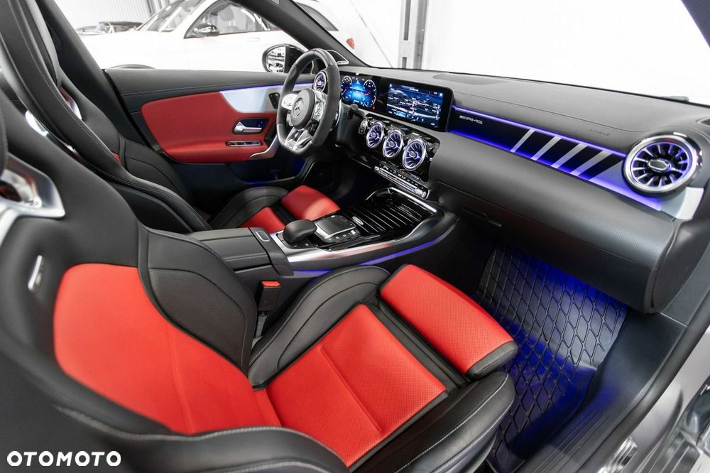 Mercedes-Benz CLA AMG 45 S 4-Matic+ 8G-DCT - 22